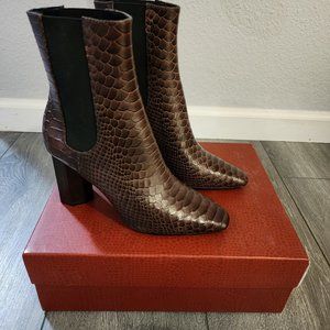 New Donald J Pliner Alligator/Croc Leather Chelsea Boots, Women's 5.5 M
